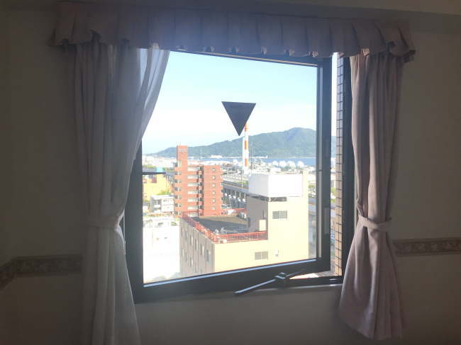ホテルアルファーワン徳山の窓