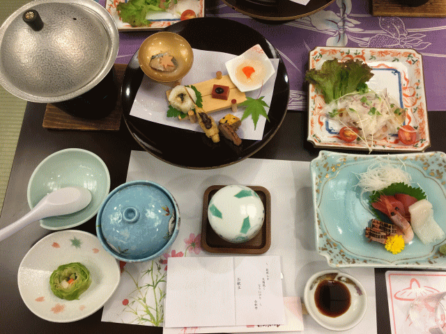 福島県の栄楽館の夕食