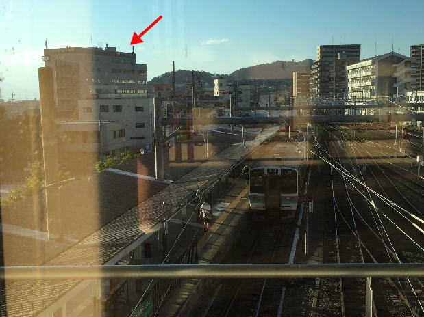 松本駅から見た、ホテルモンターニュ松本
