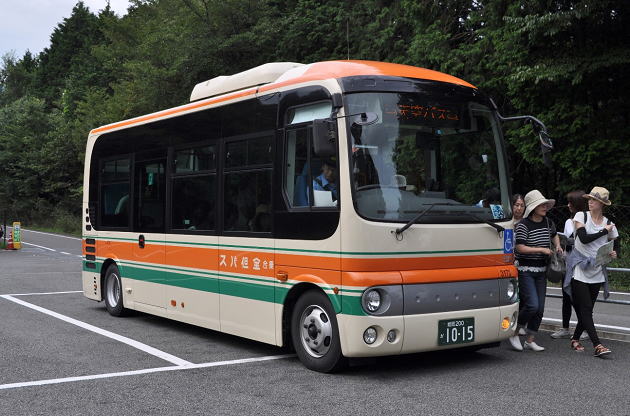 天空バスと、竹田城跡バス停