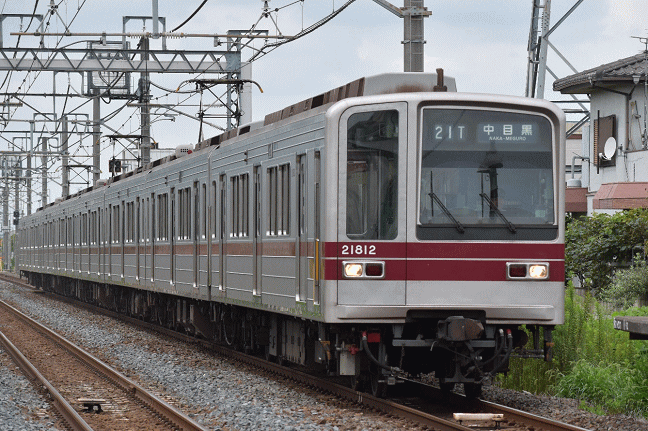 東武鉄道の日比谷線直通の20000系