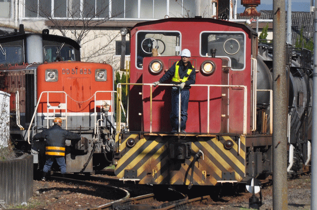 DD511形とDD51形ディーゼル機関車