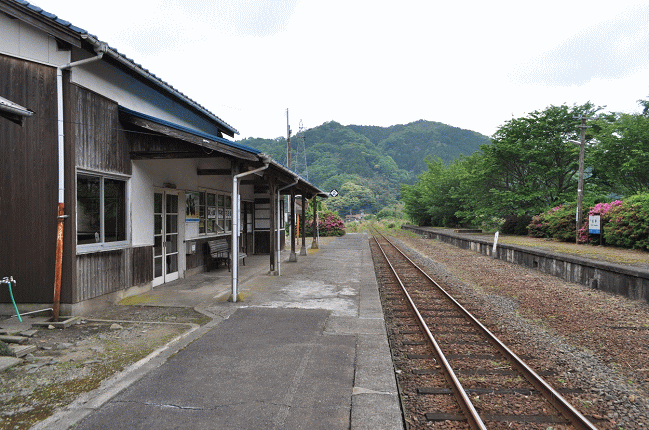 川平駅