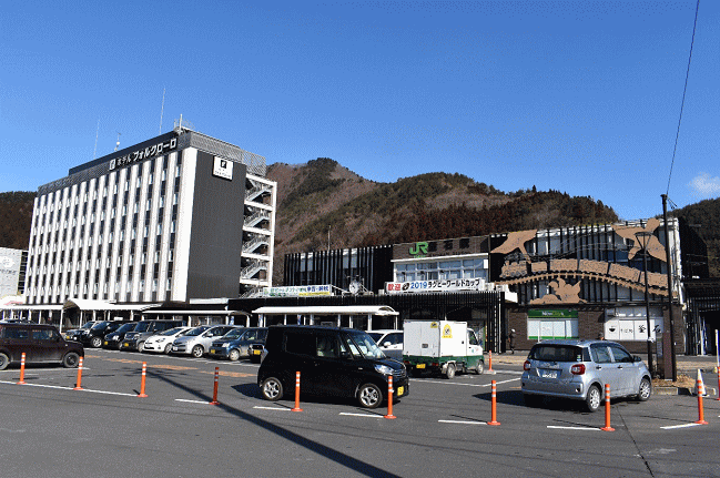 ＪＲ釜石駅とホテルフォルクローロ三陸釜石