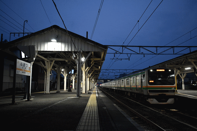 夕暮れの沼津駅