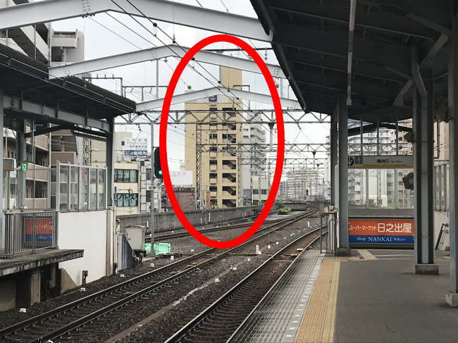 南海電鉄堺駅から見たコンフォートホテル堺