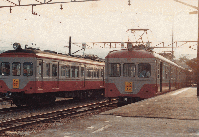 大雄山駅ホーム（1987年）