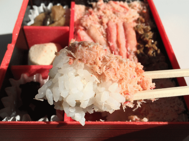 蟹としじみのもぐり寿しの、たっぷりの蟹寿司