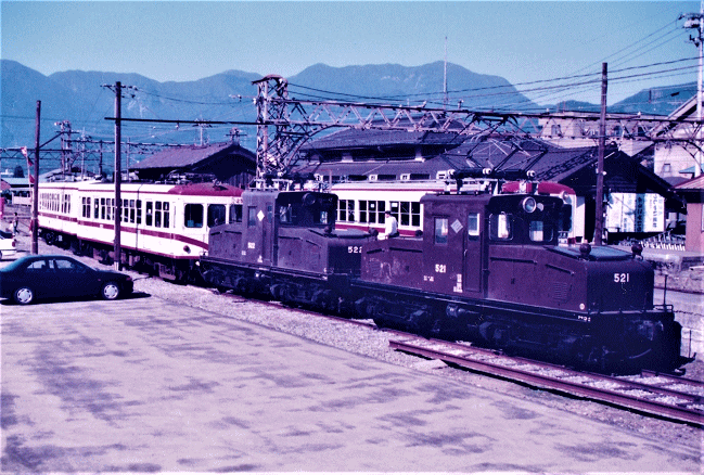 テキ521形電気機関車によるイベント列車