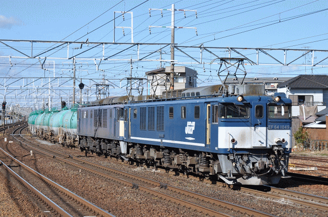 EF64重連（広島更新色と国鉄色）、清州駅にて