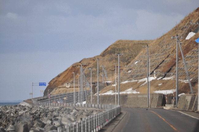 初山別の羽幌線のコンクリートの連続陸橋（金駒内橋梁）の廃線跡