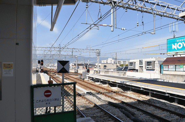 阪神電鉄の甲子園駅ホーム神戸側