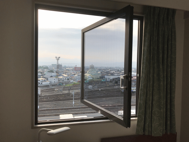 弘前プリンスホテルの窓