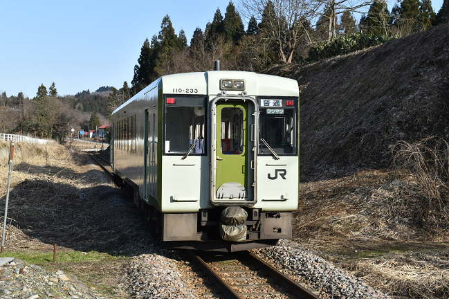 内ヶ巻駅のキハ110系