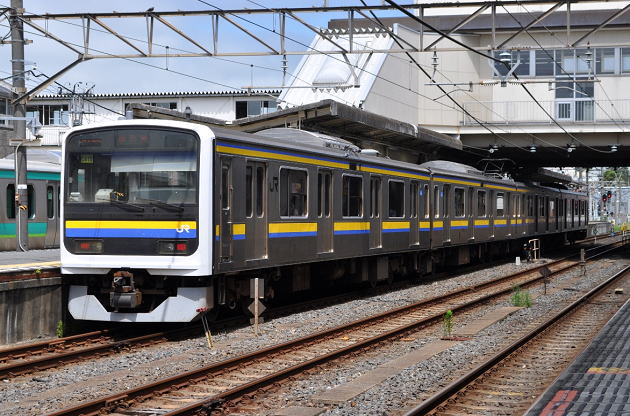 銚子行き209系電車（成田駅にて）