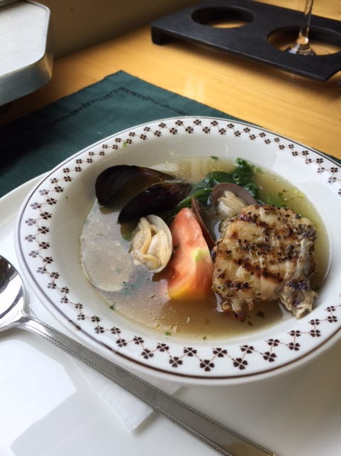 レストラン・キハ（伊勢海老特急イタリアンコース）スープ・地魚と魚介のスープ