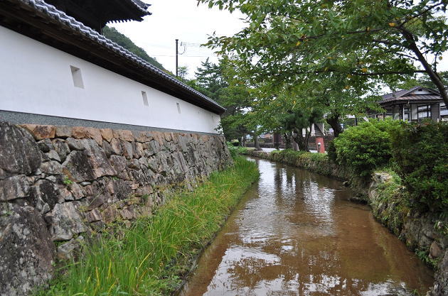 竹田城近く、竹田の寺町の風景