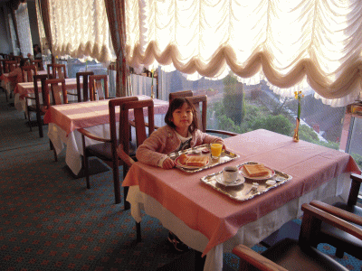 久留米ステーションホテルの朝食とレストランの様子