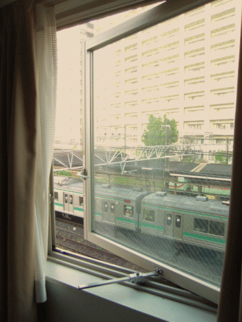 アパホテル東京板橋駅前の、窓の開き方