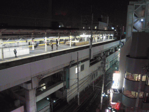 夜の武蔵新城駅