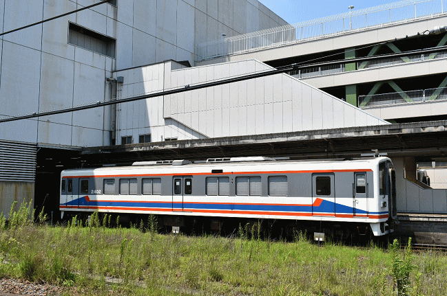 キハ2402の単行列車（取手駅）