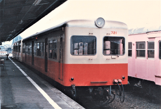 約30年前の水海道駅で撮影した旧加越能鉄道のキハ721