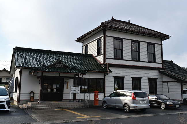 旧加悦駅舎の「加悦鉄道資料館」