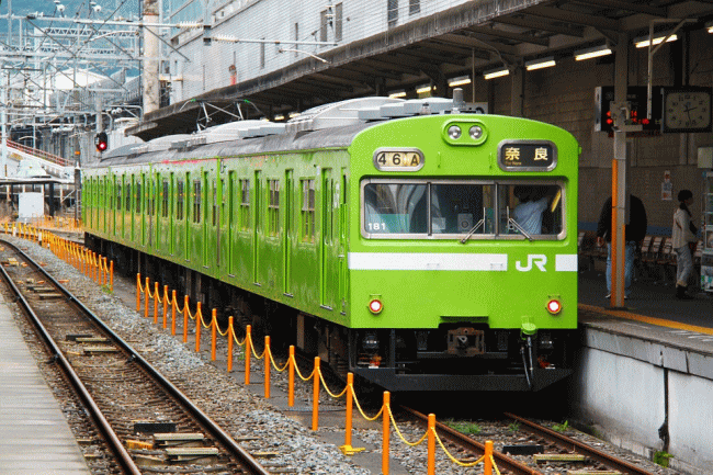 奈良線の103系電車