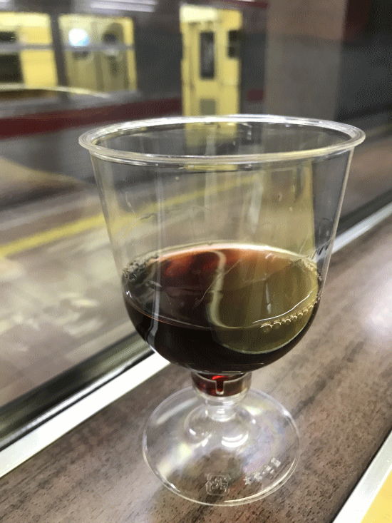 北信濃ワインバレー列車「のんびり号」の赤ワイン