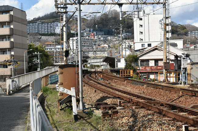 長田駅の南側のカーブの撮影地