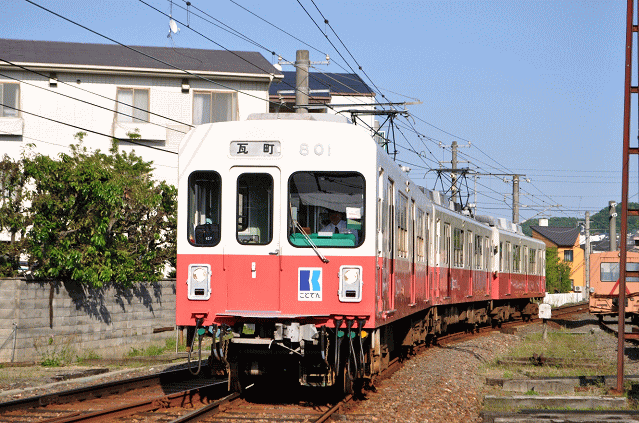 名古屋市営地下鉄東山線の中間車７５０形に運転台を設置した車両（801号）