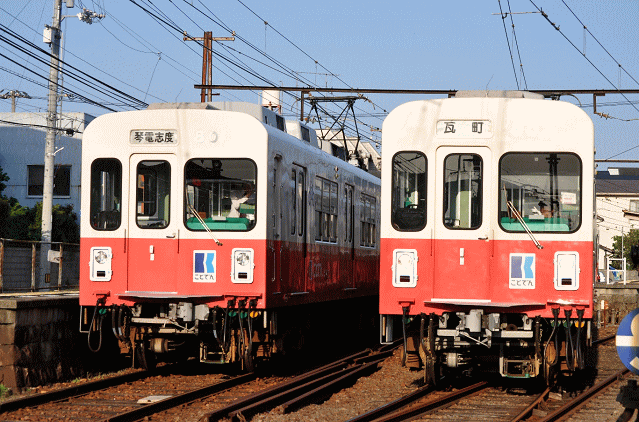琴電屋島駅にて名古屋市営地下鉄だった車両を撮影