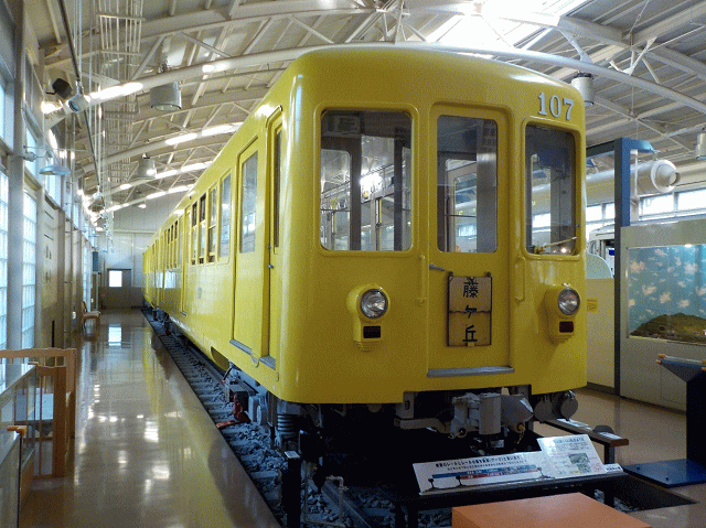 レトロ電車館に保存されている東山線の１００形電車