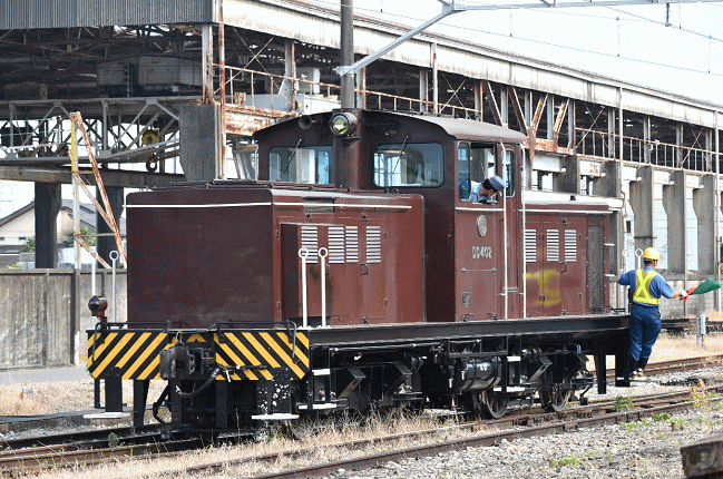 西濃鉄道のディーゼル機関車DD402