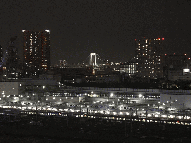 都シティ東京高輪から見るレインボーブリッジの夜景