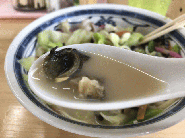 元祖海鮮ちゃんぽん平戸のスープはあっさり味