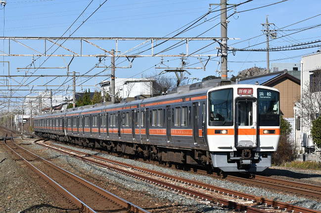 浜松行新快速5312F列車は311系の8連
