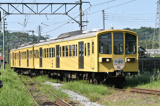 近江鉄道の800系電車（鳥居本駅）