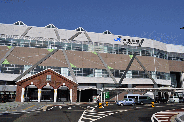 糸魚川駅の外観