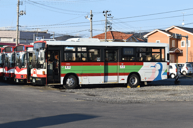 ミヤコーバス石巻営業所に駐車中の元岐阜市営バス