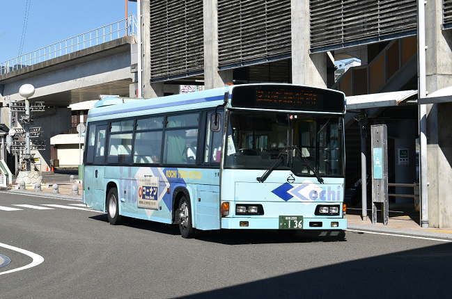 奈半利駅バス停の高知東部バス