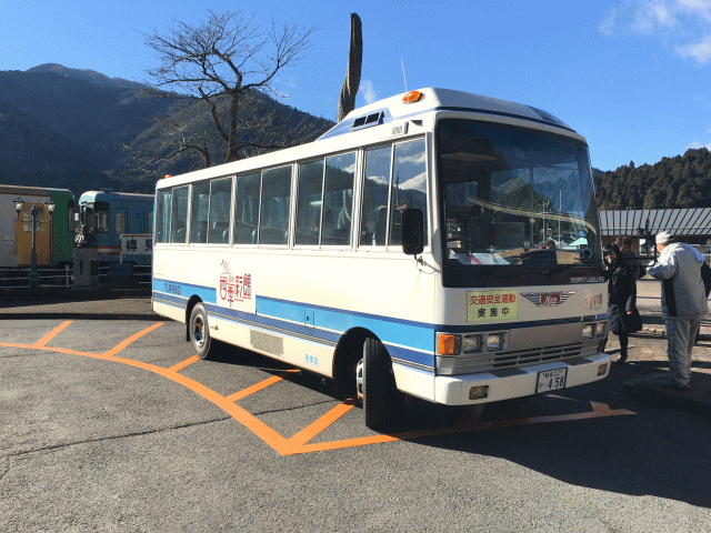 樽見駅からうすずみ温泉行きのバス