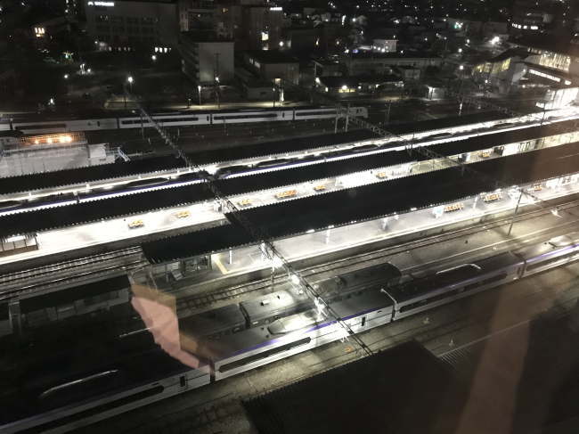 東横イン松本駅東口から見下ろす夜の松本駅