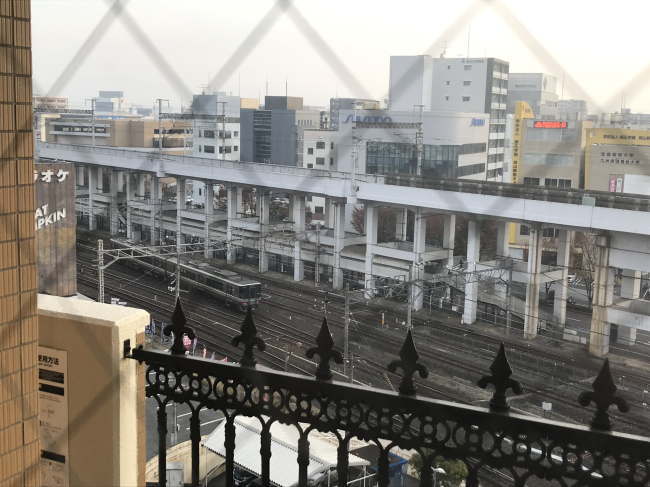東横イン岡山駅西口右の廊下の突き当りからの景色