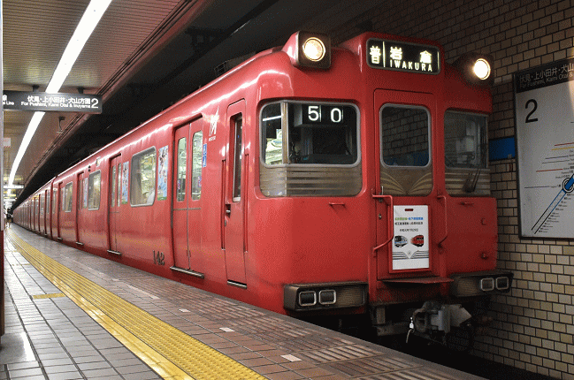 名鉄電車に取り付けられた鶴舞線相互直通運転40周年の記念ステッカー