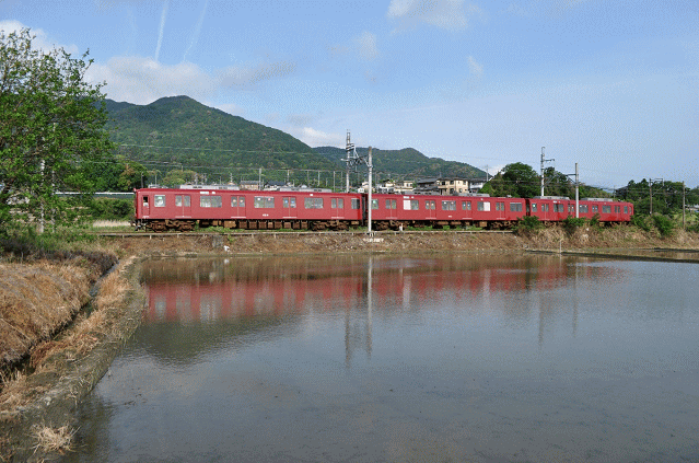 美濃山崎駅の北側で養老鉄道の撮影